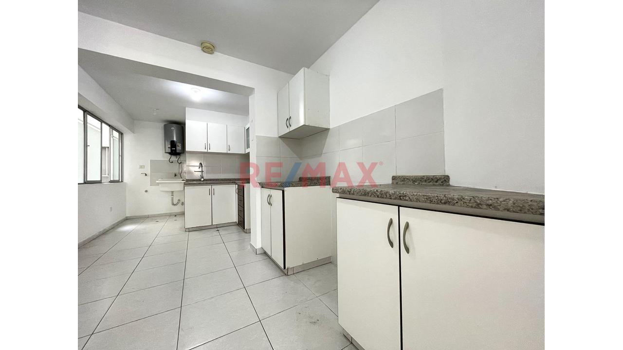 Amplio Duplex En Venta En Barrio Medico - 4