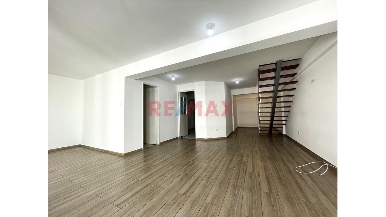 Amplio Duplex En Venta En Barrio Medico - 2