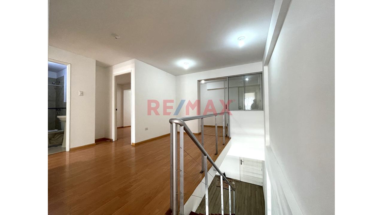 Amplio Duplex En Venta En Barrio Medico - 7