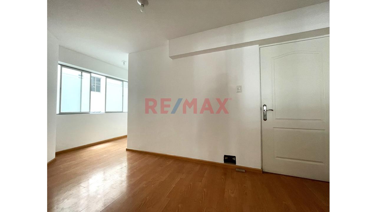 Amplio Duplex En Venta En Barrio Medico - 11