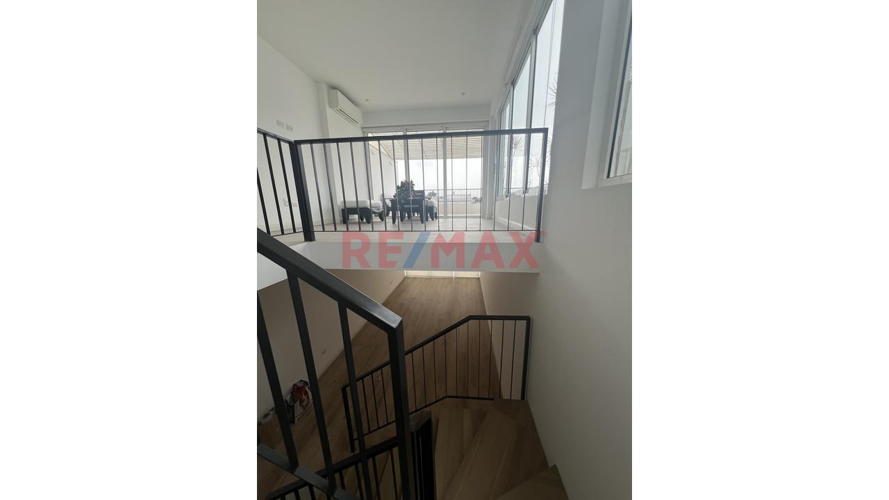 Exclusivo Dúplex En Chacarilla Del Estanque: Elegancia, Confort Y Ubicación Privilegiada — foto 3