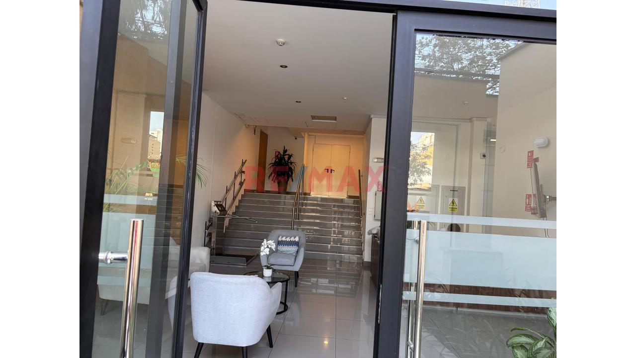 🏷️ ¡Lindo Dpto De 3 Dormitorios Con Cochera Y Vista Interna – Jesús María! — foto 3
