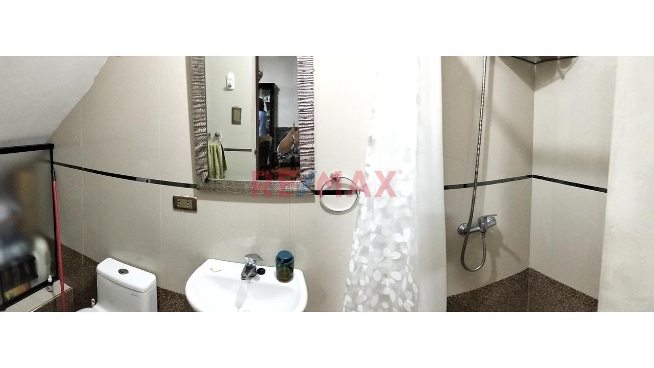 ¡En Venta Preciosa Casa De 4 Pisos  Con 2 Cocheras En Urb. Tomás Valle – Smp Limite Con Los Olivos! — foto 8
