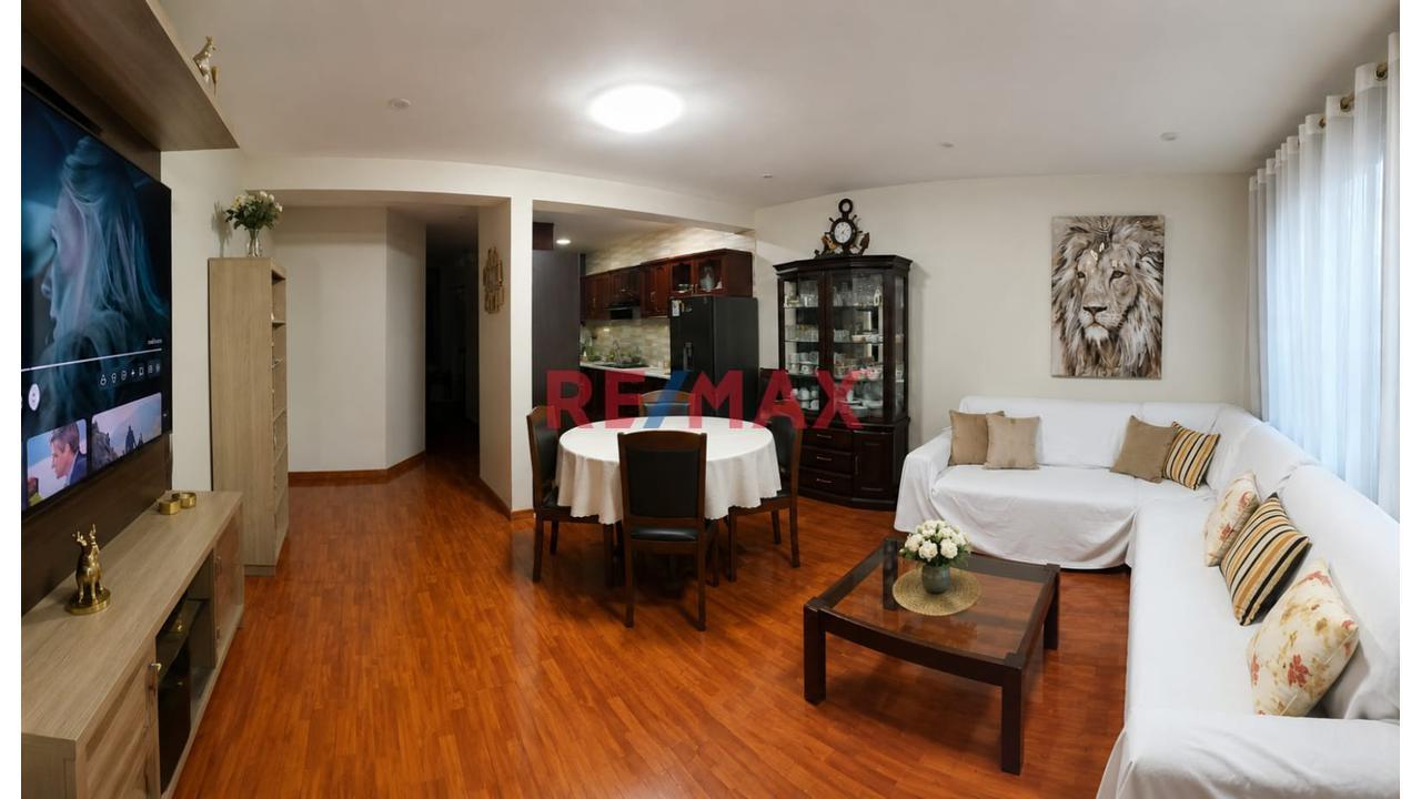 ¡En Venta Preciosa Casa De 4 Pisos Con 2 Cocheras En Urb. Tomás Valle – Smp Limite Con Los Olivos!