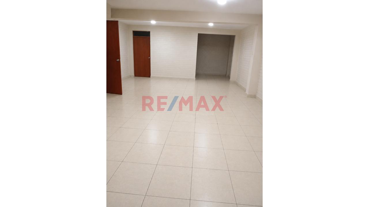 Vendo Local Comercial En Primer Piso De 105M² En La Fragata Sjl — foto 4