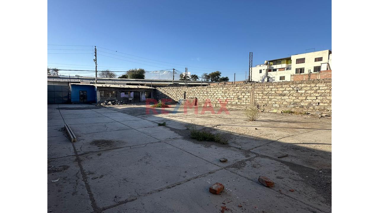 🏢 Terreno Comercial Frente Al Mercado El Palomar – 628 M² - 4