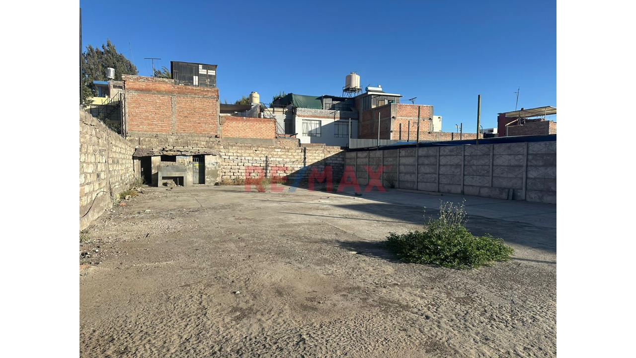 🏢 Terreno Comercial Frente Al Mercado El Palomar – 628 M² - 5