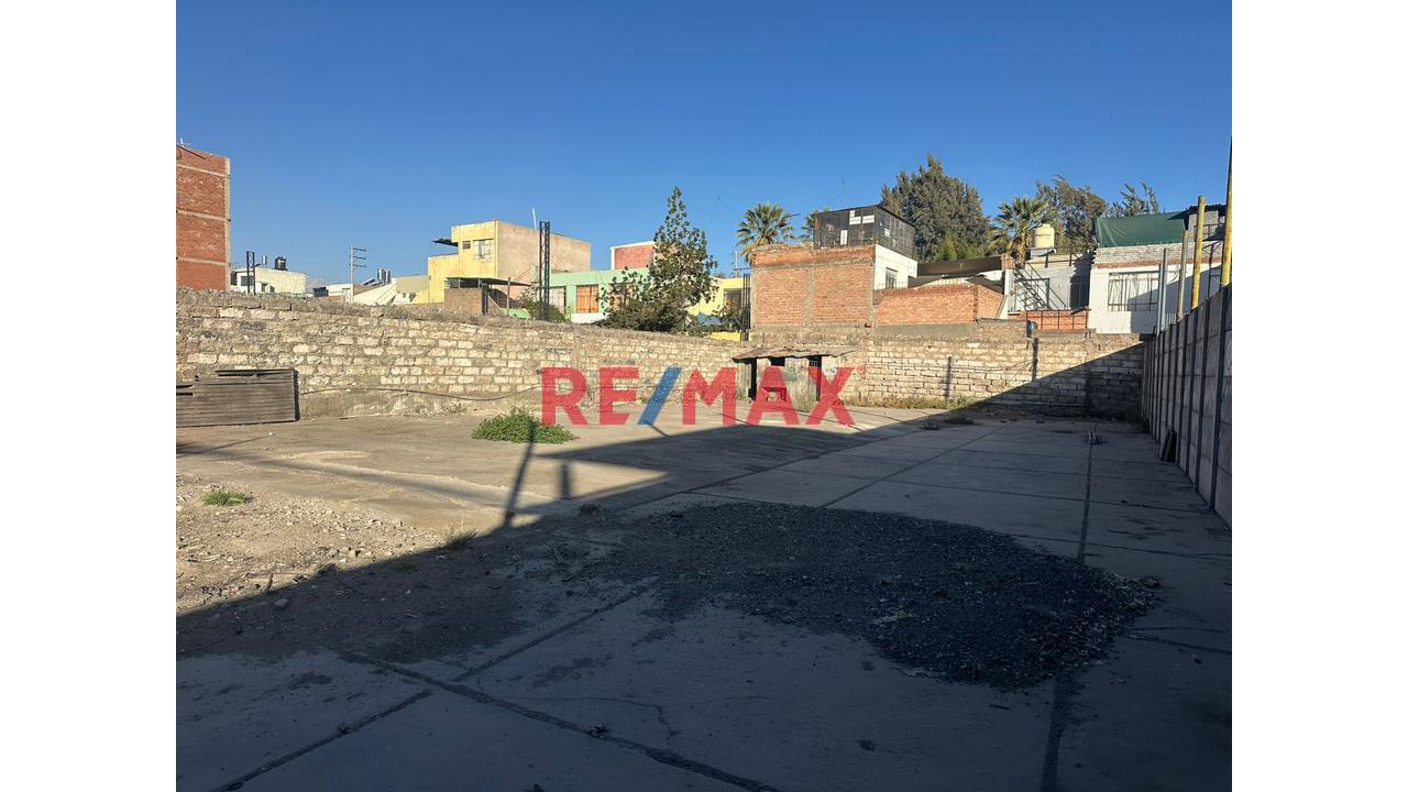 🏢 Terreno Comercial Frente Al Mercado El Palomar – 628 M² - 1