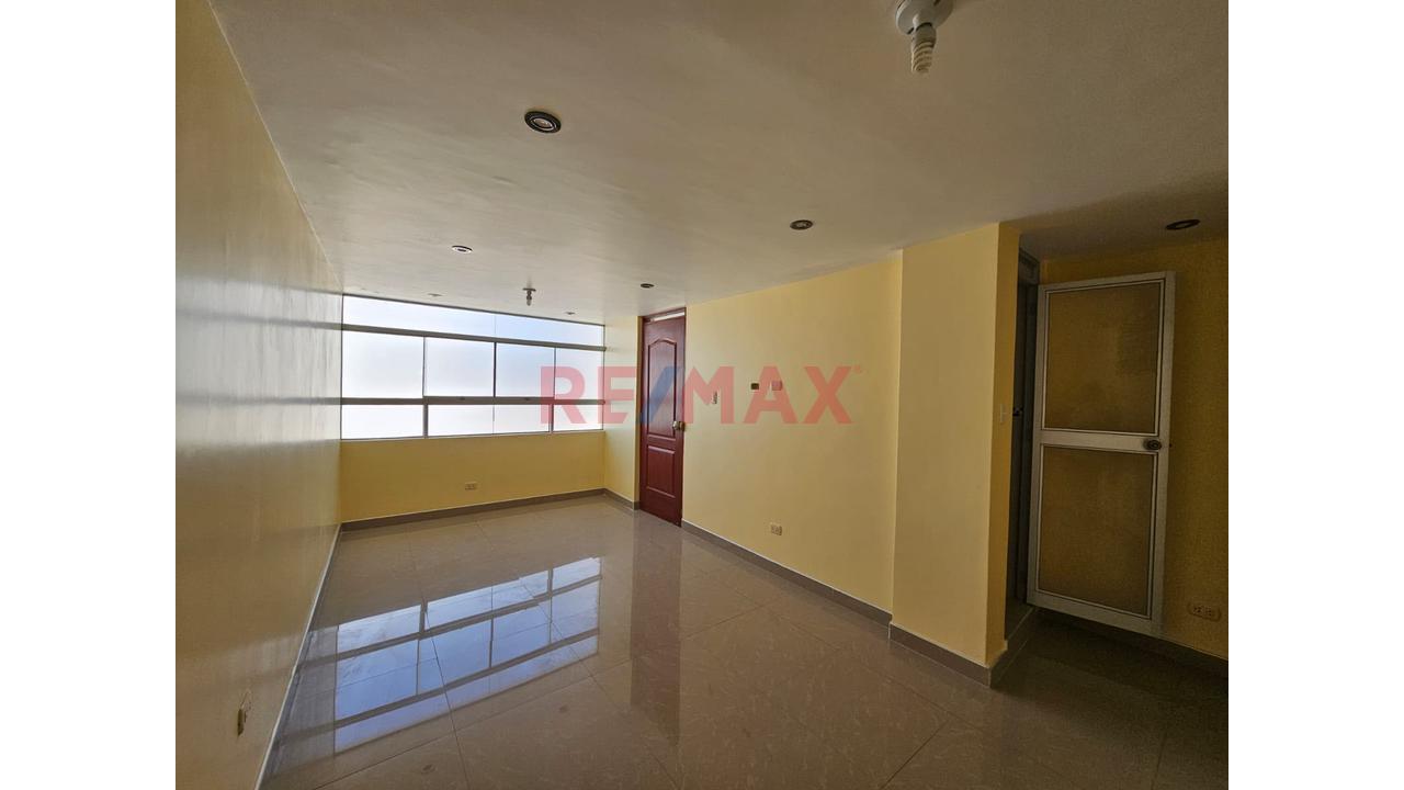 🏢 Edificio Multifamiliar En Venta En Miraflores | 4 Pisos + Azotea + Cochera - 2
