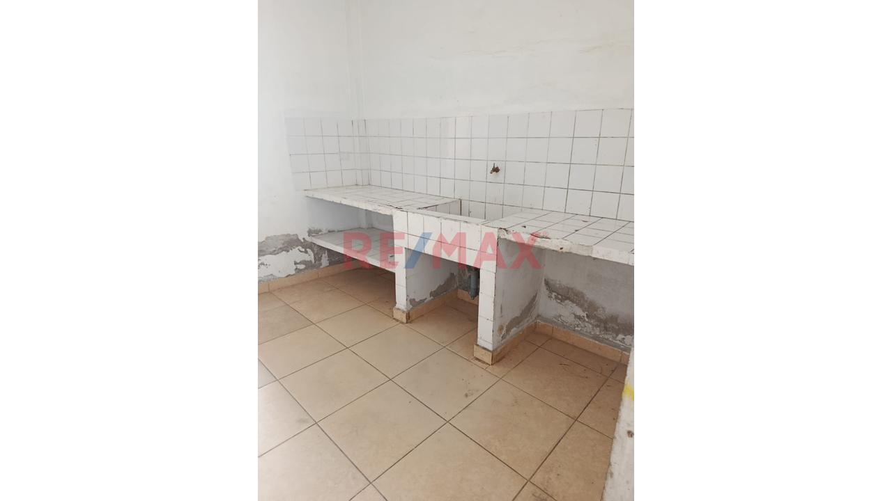 Venta Con Potencial Comercial – ¡Tu Hogar Y Tu Negocio En Un Solo Lugar! — foto 5