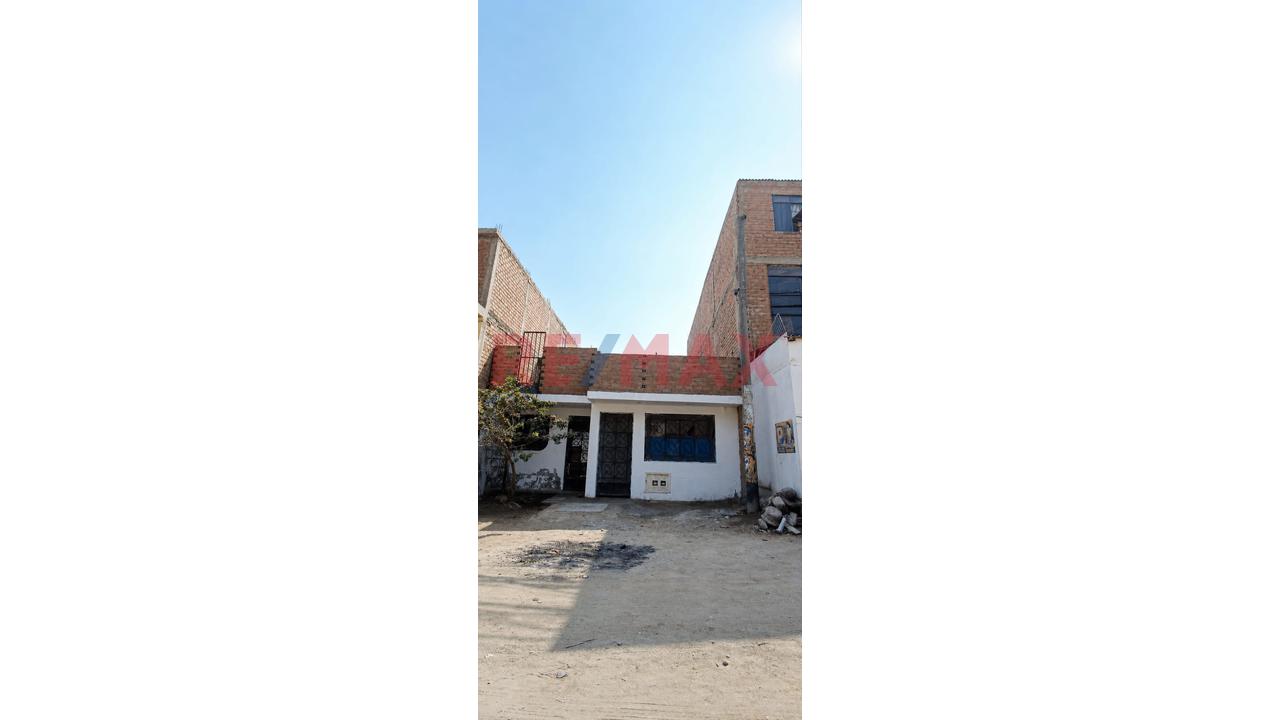 Venta De Casa Como Terreno – San Juan De Lurigancho