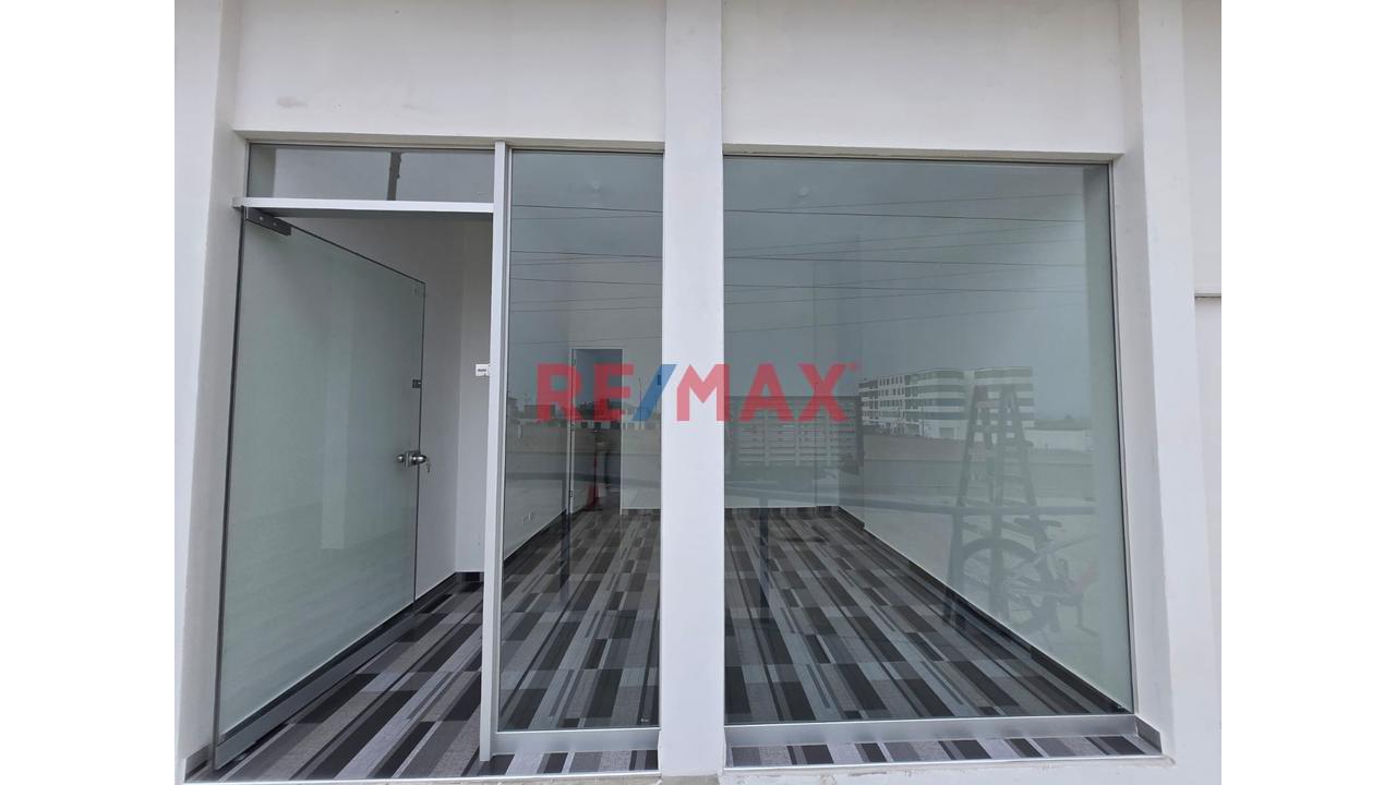 Local En Alquiler En Condominio - Oportunidad De Crecimiento Para Tu Negocio !! - 1