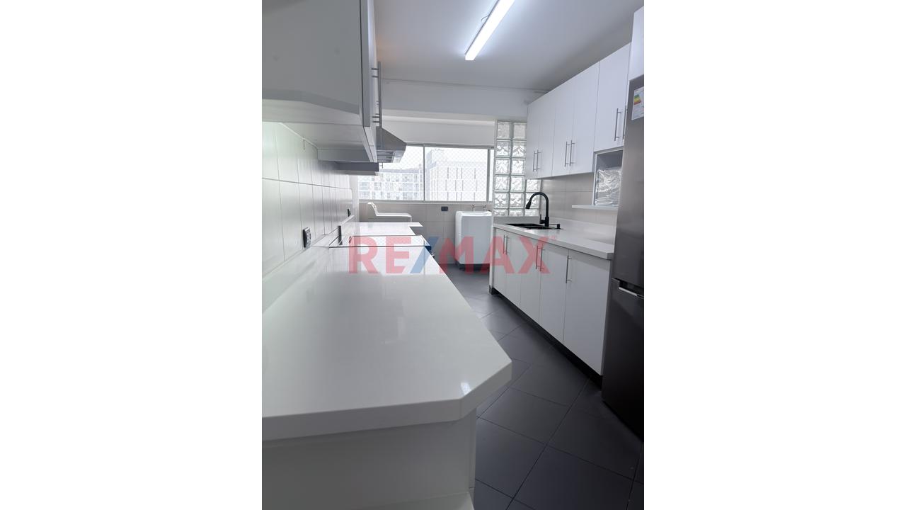 Se Alquila Departamento Cerca A Wong De Dos De Mayo San Isidro - 8