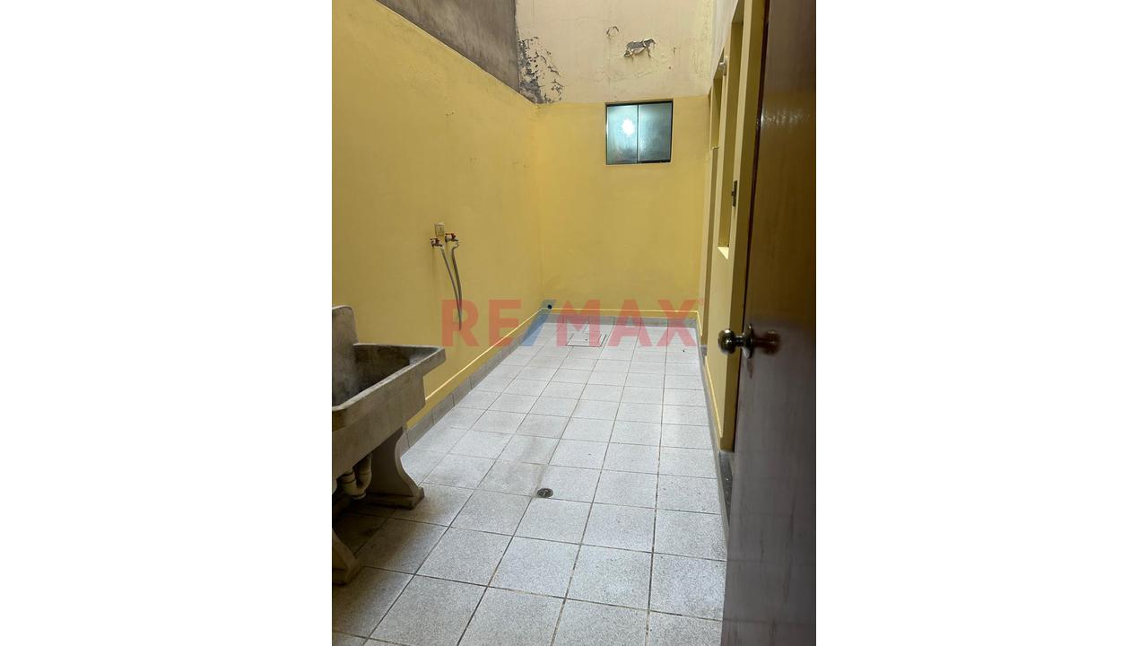 🏡Departamento Amplio, Comodo, Con Cochera Y  Excelente Ubicacion En Cayma Baja🏡 — foto 13