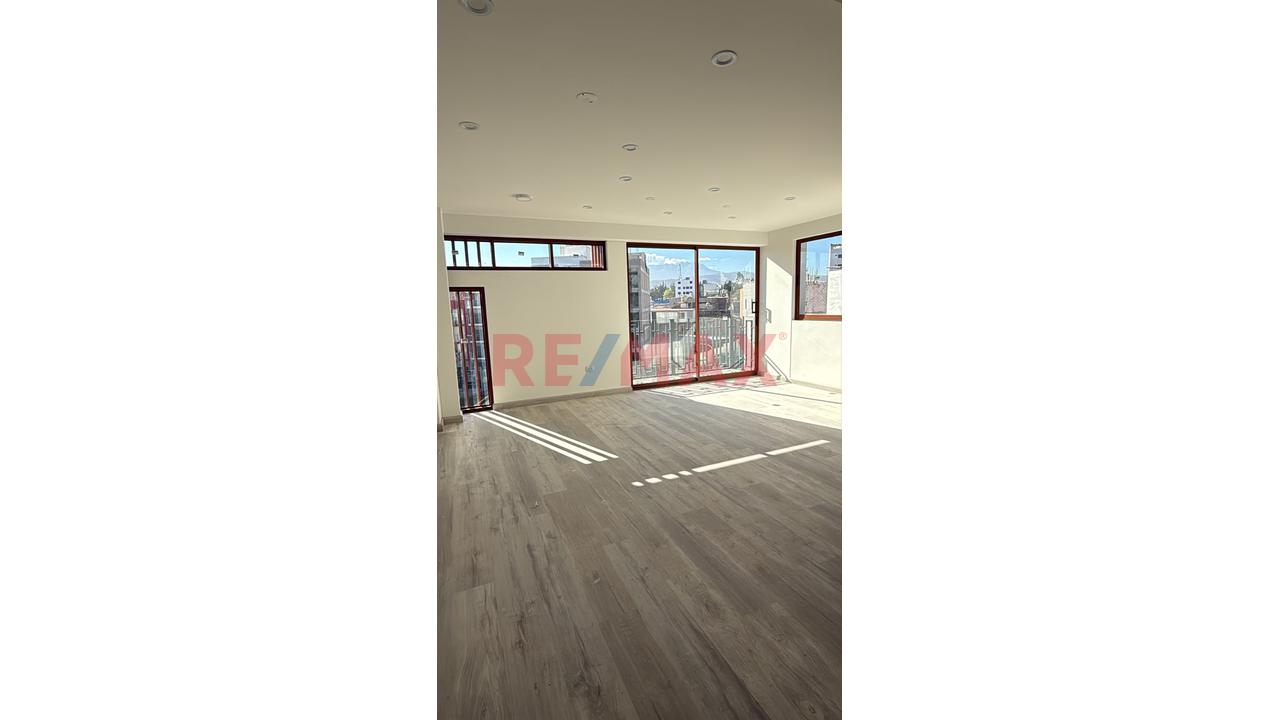 Departamento De 4 Habitaciones En Preventa En Jlbyr - 4