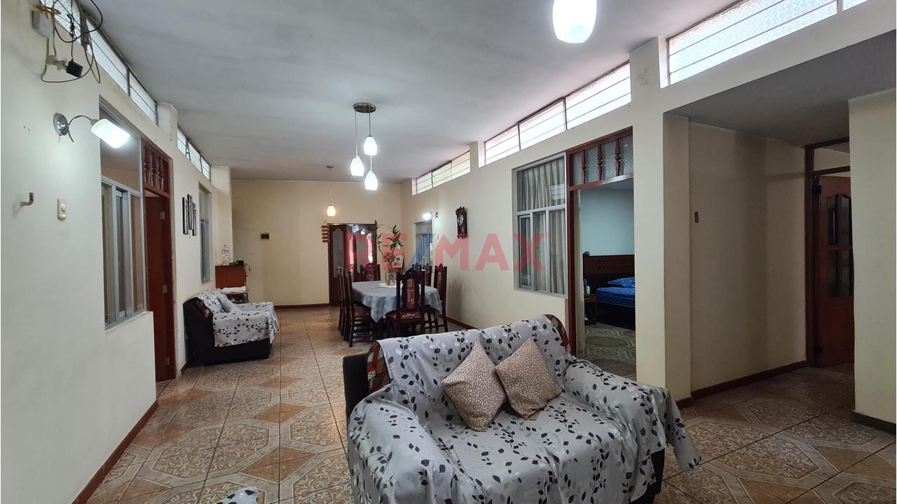 Se Vende Local Comercial Y Casa De 3 Pisos En La Venta Baja, Santiago – Ica - 14