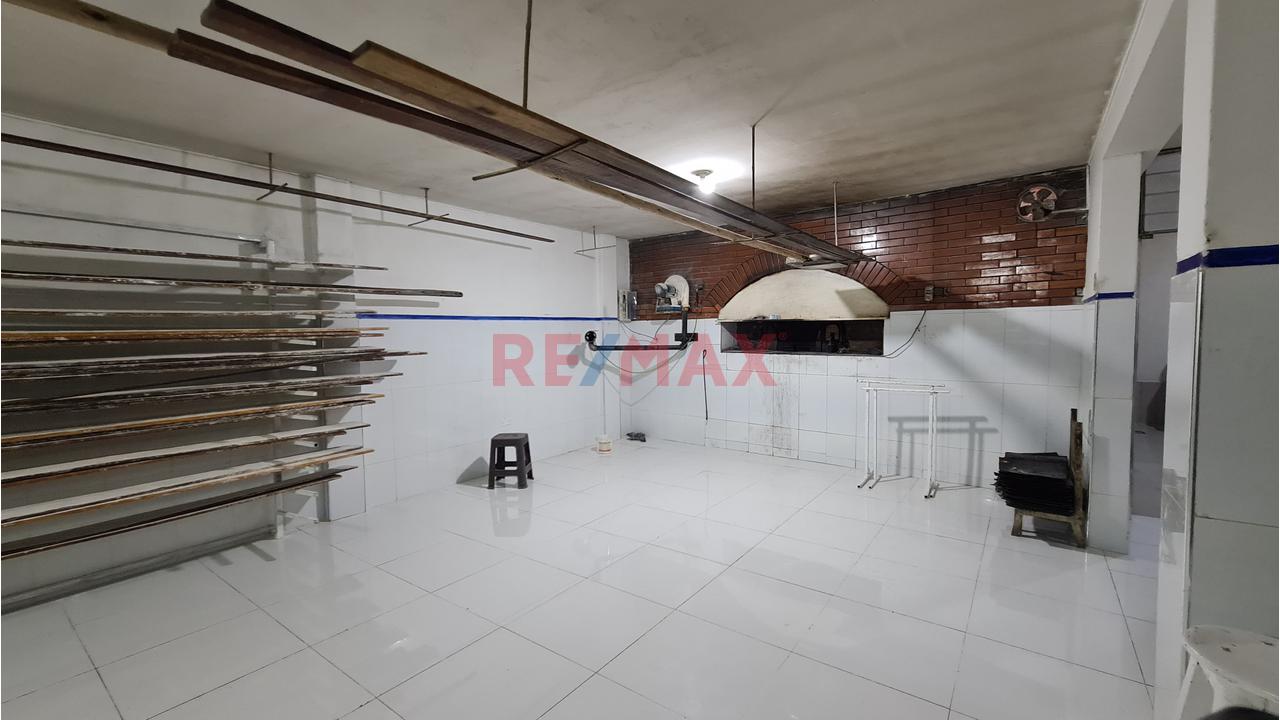 Se Vende Local Comercial Y Casa De 3 Pisos En La Venta Baja, Santiago – Ica - 7