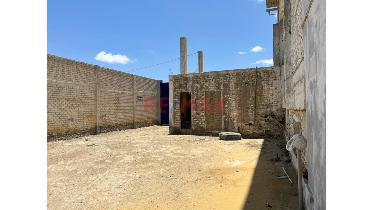 Oportunidad Única: Amplio Local Comercial Y Logístico De 900 M² En Paita Alta - 9