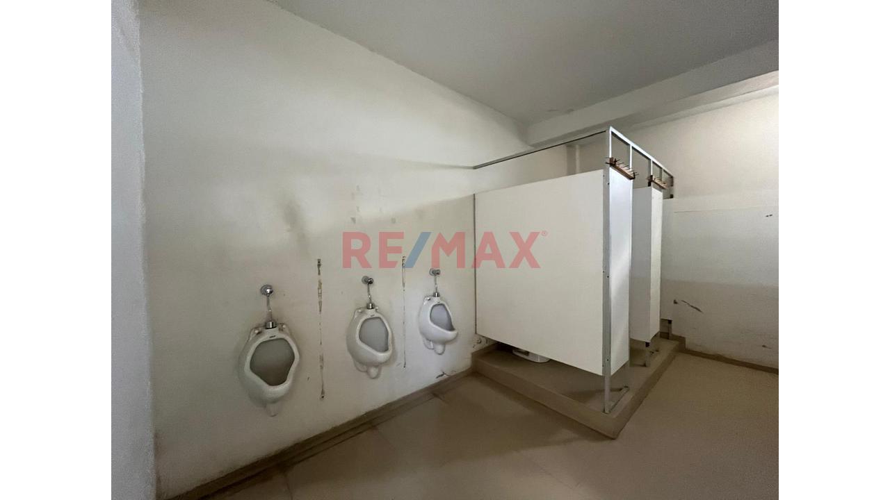 Oportunidad Única: Amplio Local Comercial Y Logístico De 900 M² En Paita Alta - 6