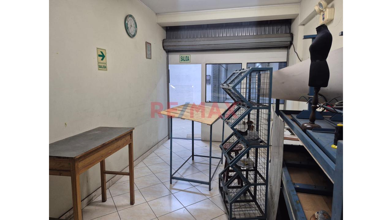 Local Comercial En Venta En El Hermoso Distrtito De San Martin De Porres — foto 6