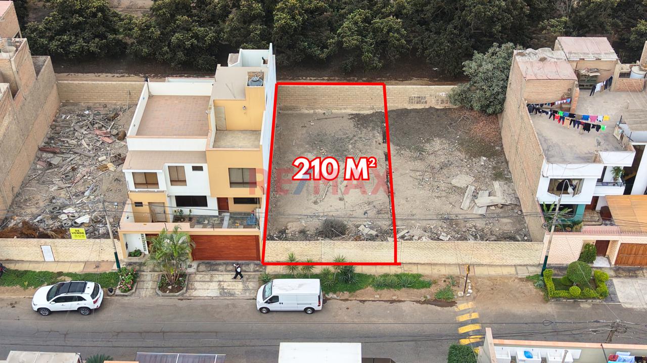 🏡 Terreno De 210 M² | 10 M De Frente | Exclusiva Zona Residencial De La Molina — foto 4