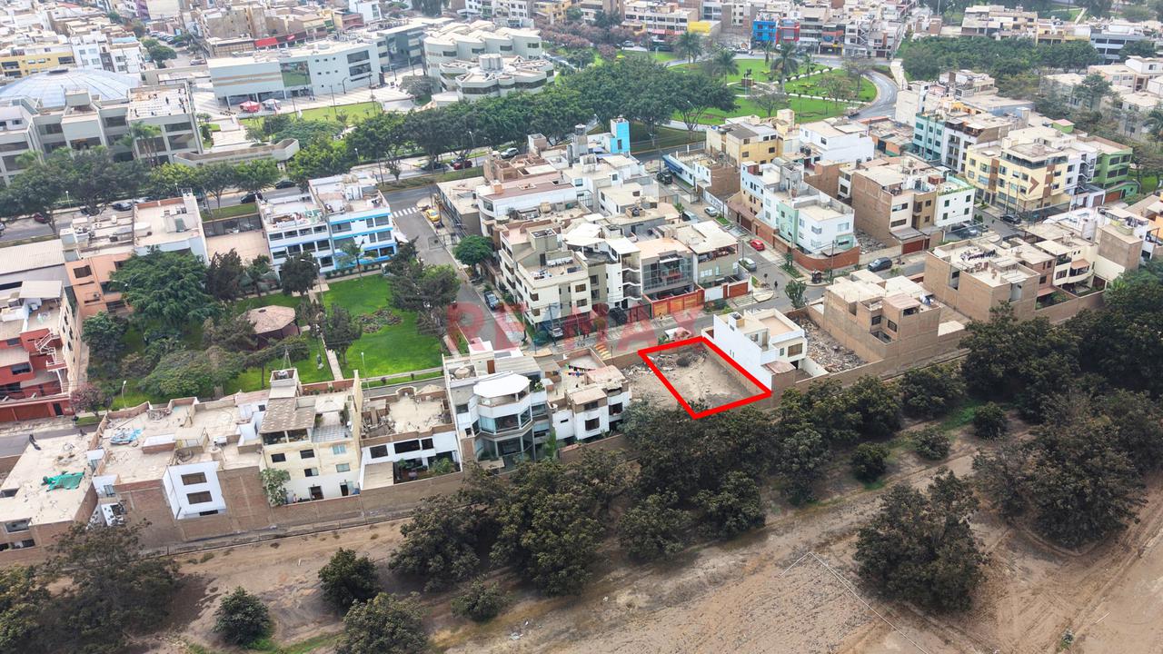 🏡 Terreno De 210 M² | 10 M De Frente | Exclusiva Zona Residencial De La Molina — foto 12