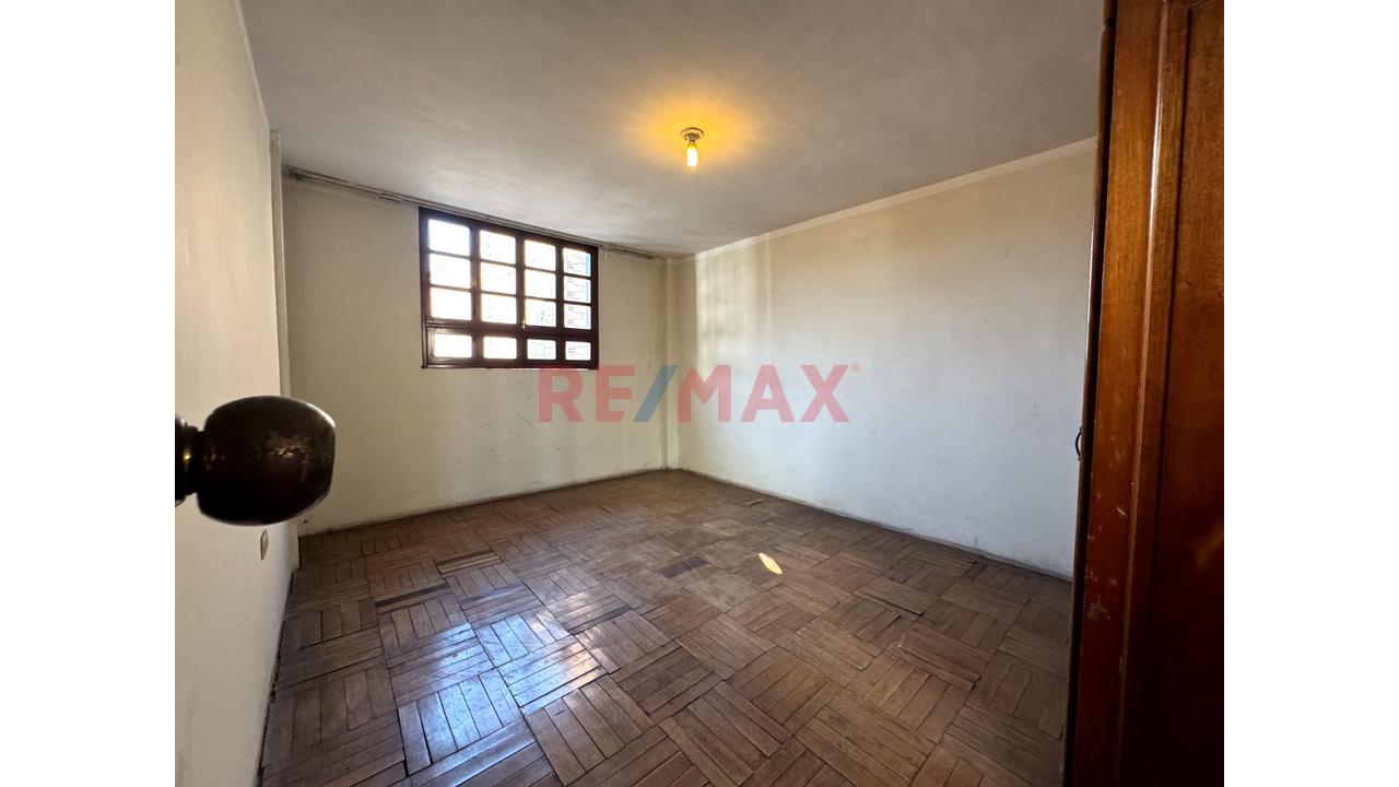 Oportunidad Única Venta De Departamento Dúplex , Ubicado En El Cercado De Lima Límite Con Pueblo Libre — foto 14