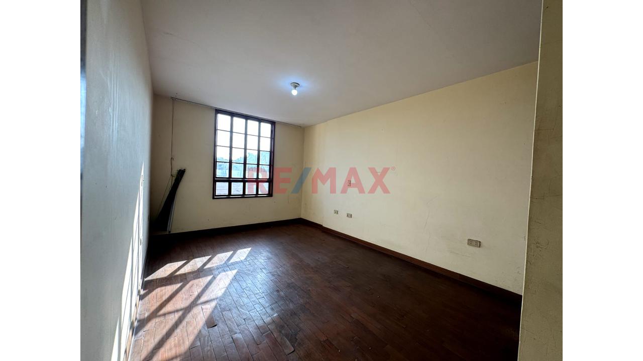 Oportunidad Única Venta De Departamento Dúplex , Ubicado En El Cercado De Lima Límite Con Pueblo Libre — foto 8