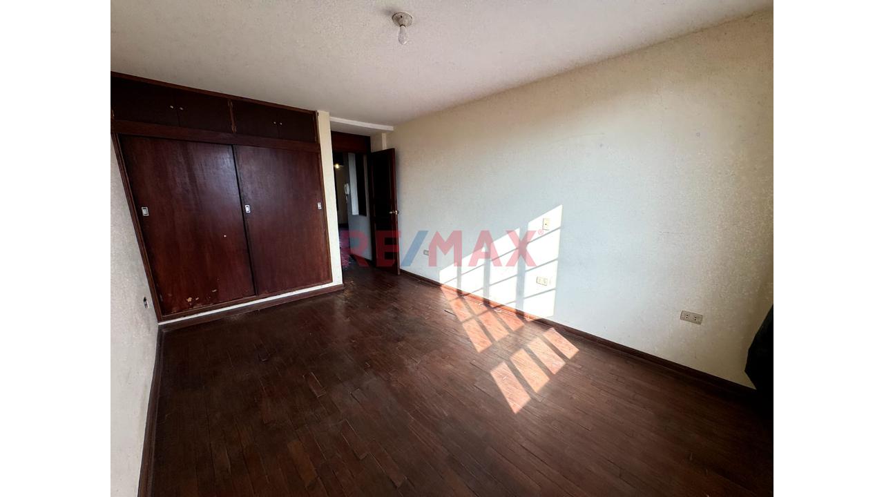 Oportunidad Única Venta De Departamento Dúplex , Ubicado En El Cercado De Lima Límite Con Pueblo Libre — foto 7