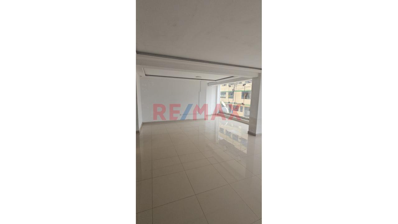 Amplio Local Comercial En Segundo Piso Con Buena Iluminación — foto 6