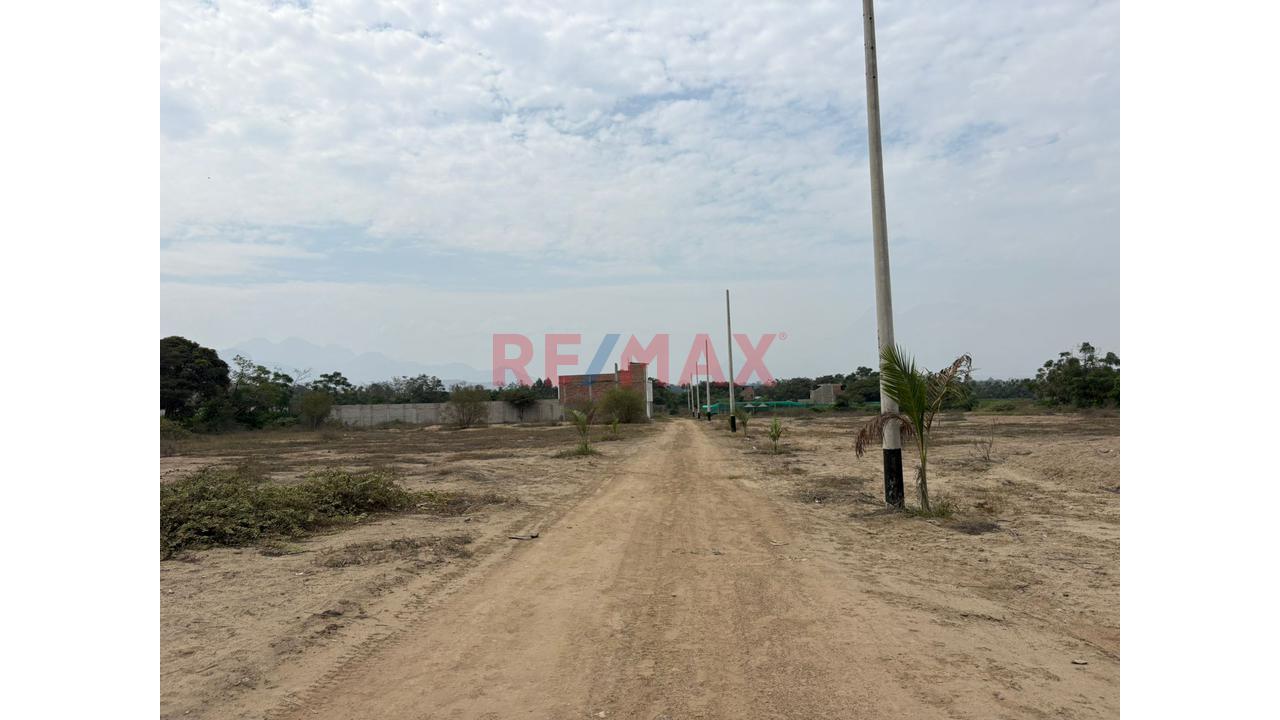 Exclusivo Lote 1000 M2 Para Casa Campo En Laredo - 8