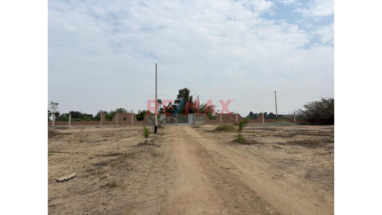 Exclusivo Lote 1000 M2 Para Casa Campo En Laredo - 10