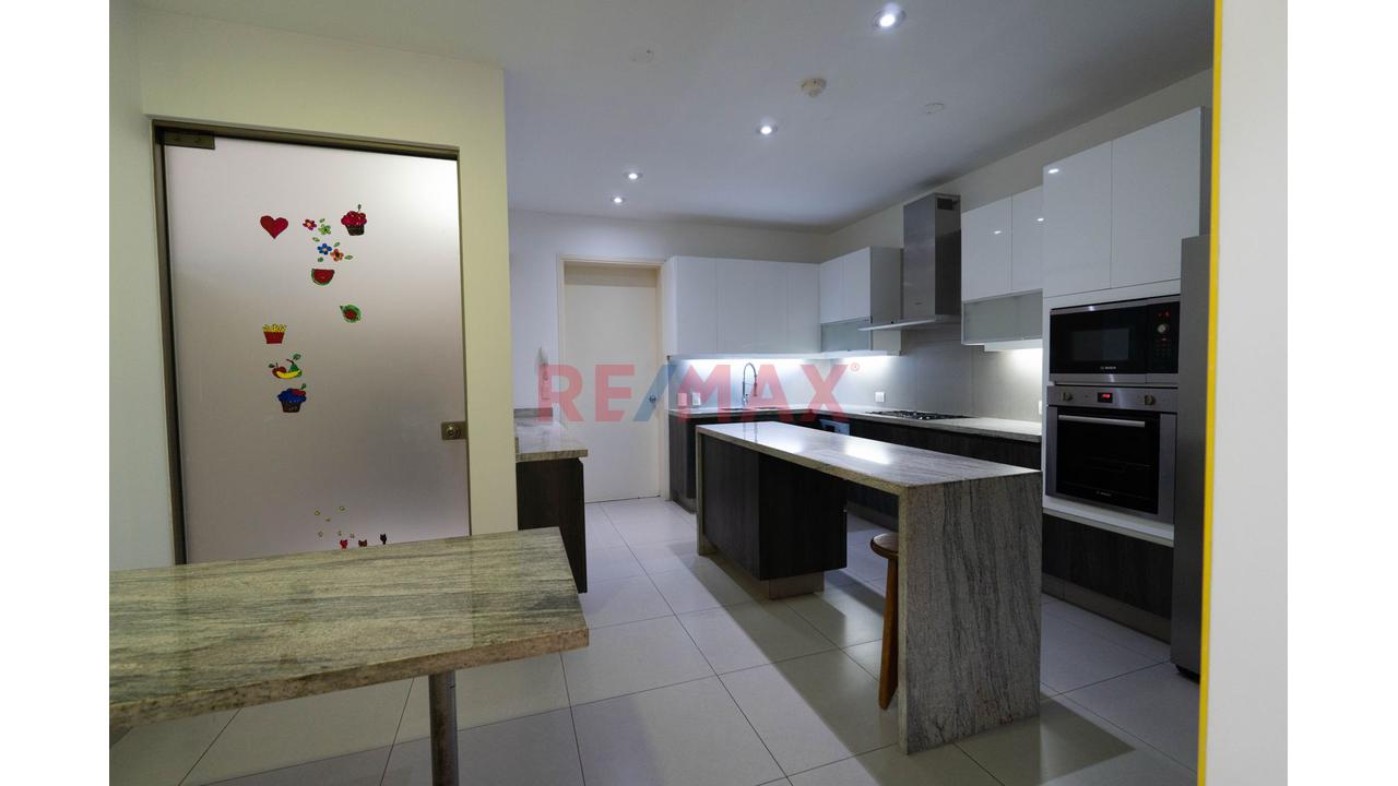 Hay Departamentos Grandes... Y Luego Están Aquellos Que Te Hacen Sentir Que Vives En Una Casa Dentro De Un Exclusivo Condominio Privado. — foto 11