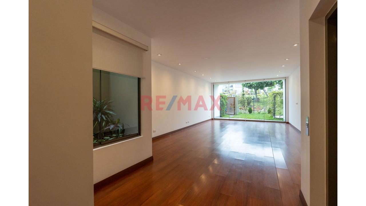 Hay Departamentos Grandes... Y Luego Están Aquellos Que Te Hacen Sentir Que Vives En Una Casa Dentro De Un Exclusivo Condominio Privado. — foto 7