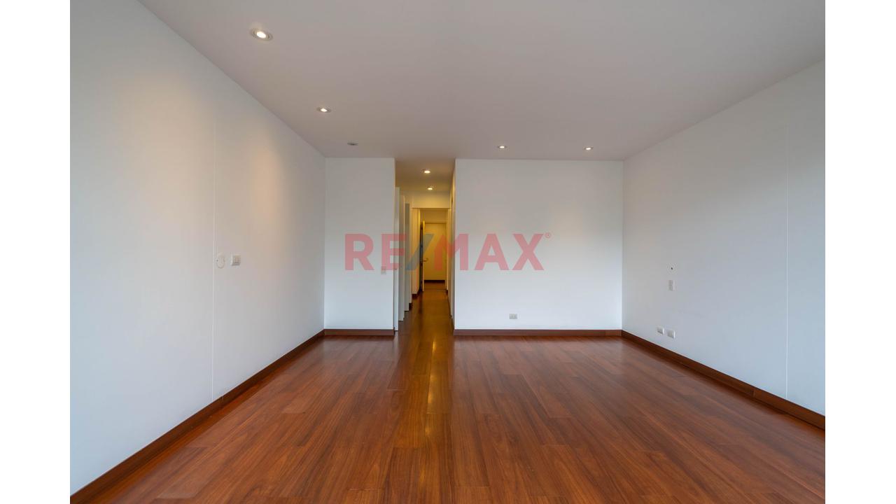 Hay Departamentos Grandes... Y Luego Están Aquellos Que Te Hacen Sentir Que Vives En Una Casa Dentro De Un Exclusivo Condominio Privado. — foto 5