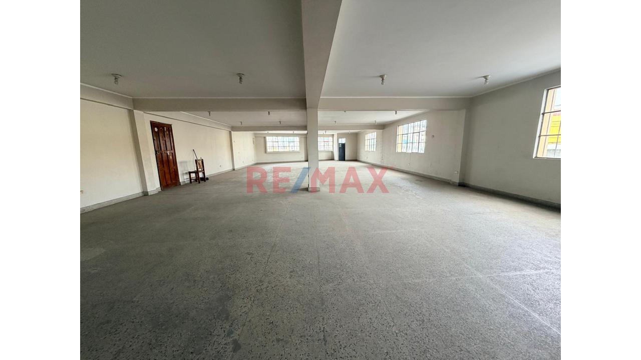 Alquilo Local De 160 M² En Segundo Piso Para Oficina O Almacén – Smp — foto 11