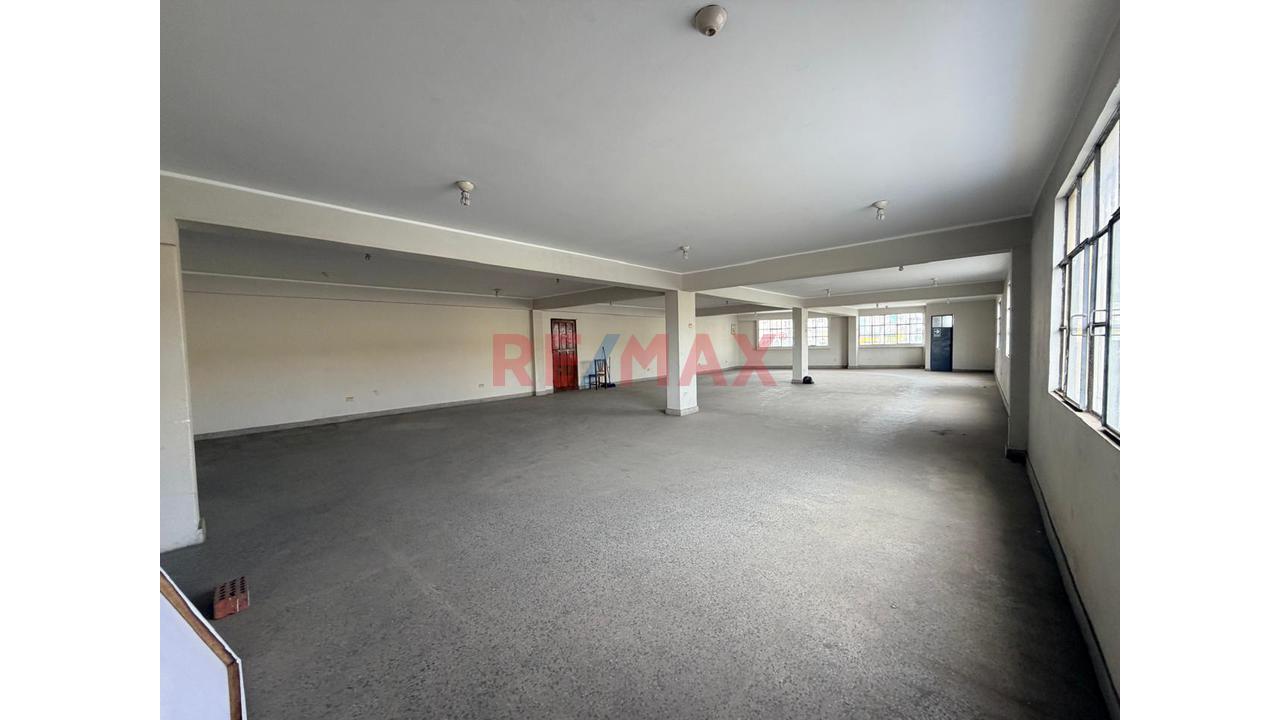 Alquilo Local De 160 M² En Segundo Piso Para Oficina O Almacén – Smp — foto 12
