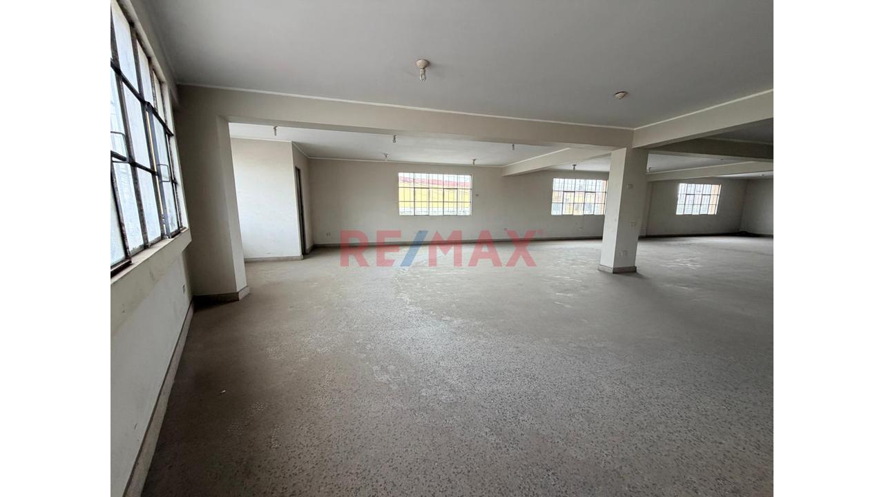 Alquilo Local De 160 M² En Segundo Piso Para Oficina O Almacén – Smp — foto 9