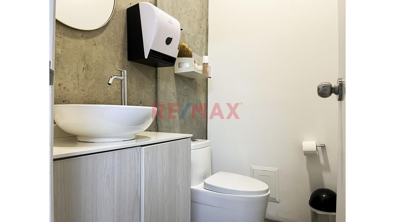Venta De Amplia Oficina Y 3 Cocheras Exlusiva Y Centrica Zona De Miraflores — foto 14