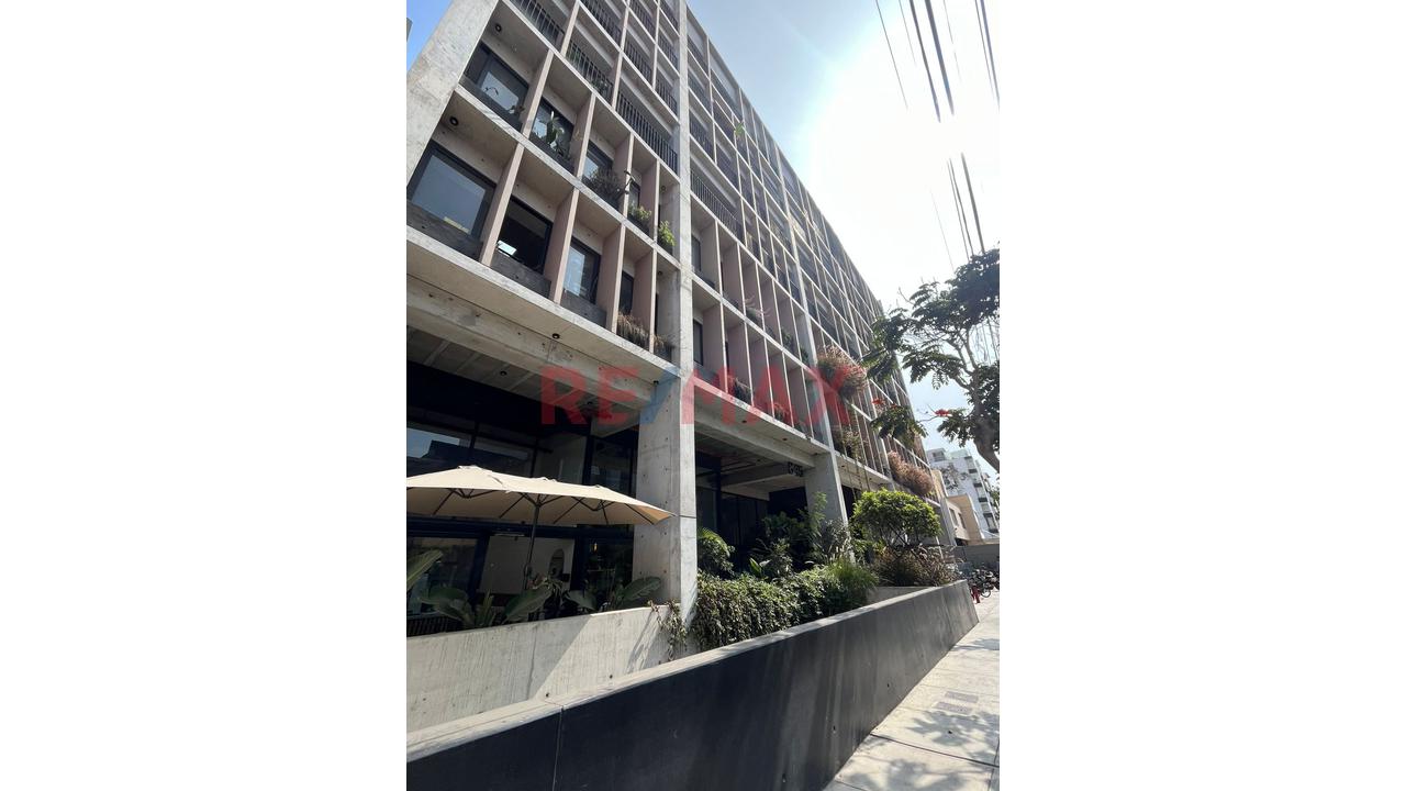 Venta De Amplia Oficina Y 3 Cocheras Exlusiva Y Centrica Zona De Miraflores - 19