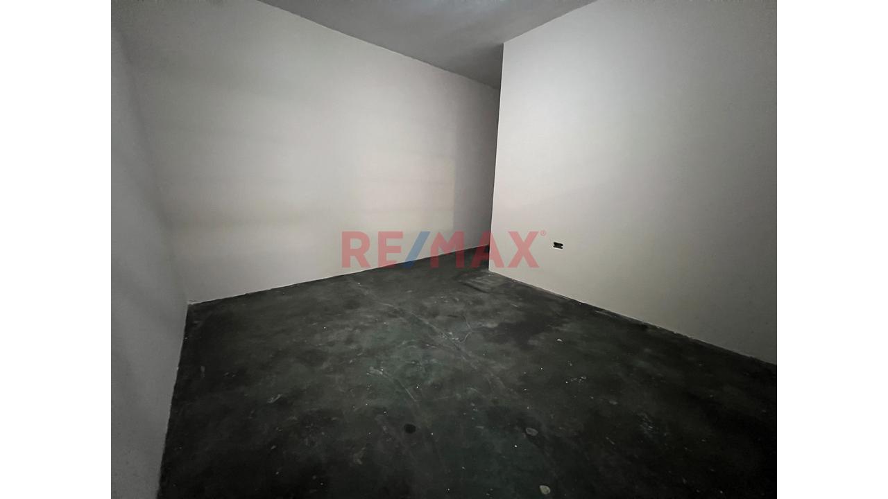 ¡A Una Cuadra De La Uni! Casa De 3 Pisos + Azotea Con 474 M² Construidos En San Martín De Porres — foto 8