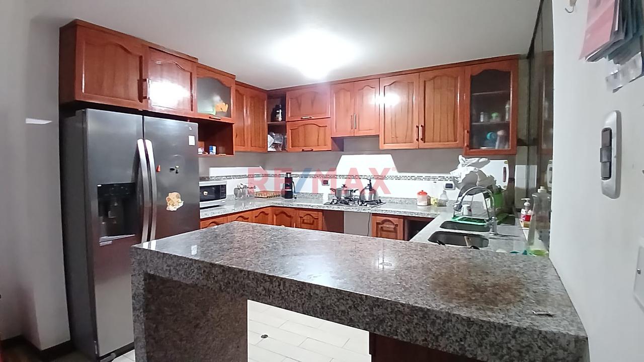 En Venta Casa De 4 Pisos Con 2 Minis Departamentos Y 1 Duplex - 6