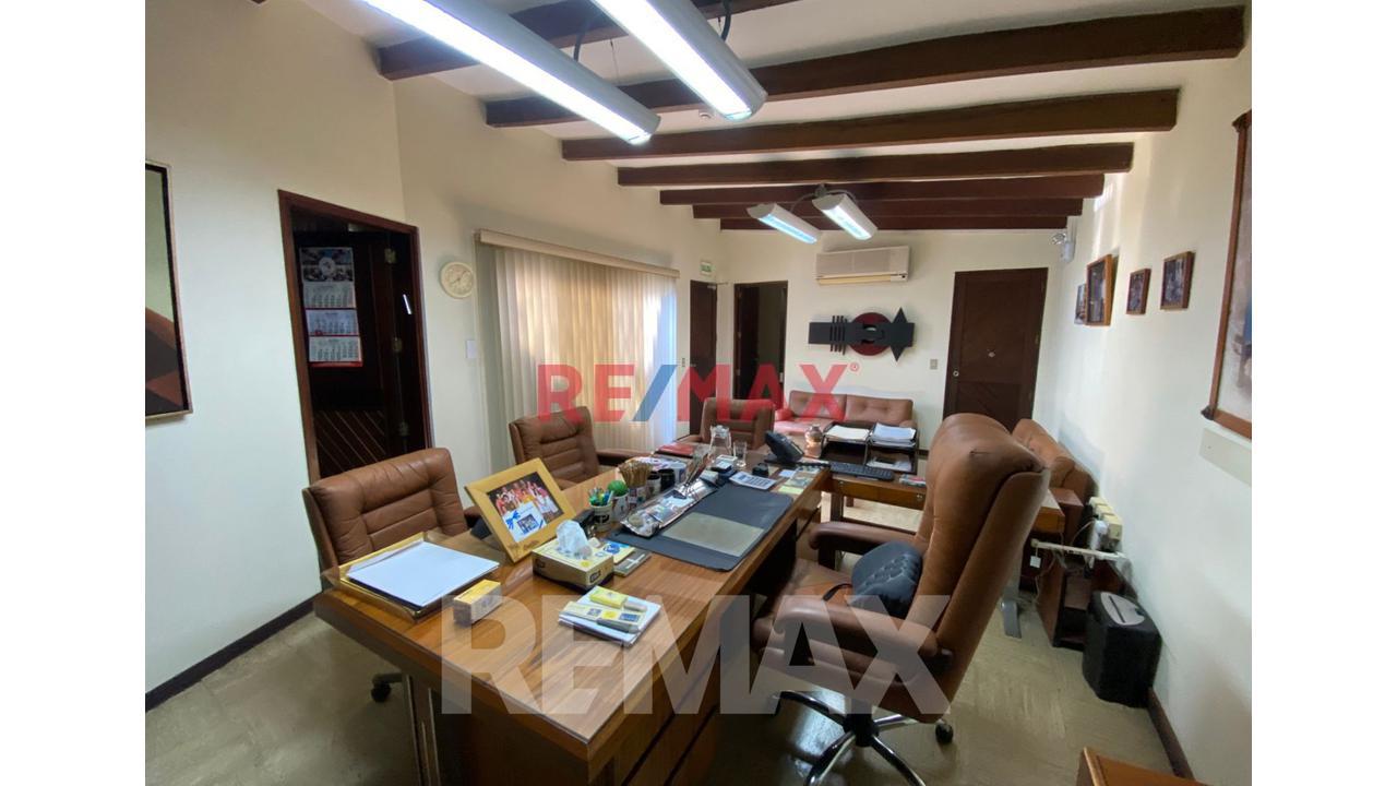 Se Alquilan Oficinas A Espaldas De Canaval Y Moreyra En San Isidro — foto 3