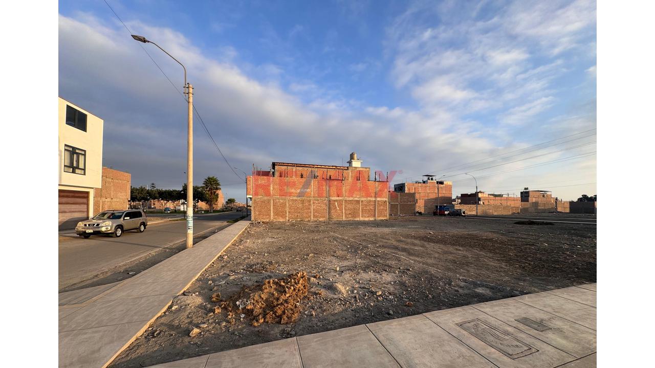 Precio De Ocasión Terreno 132 M2 En Urb Las Palmeras, Barranca - 5