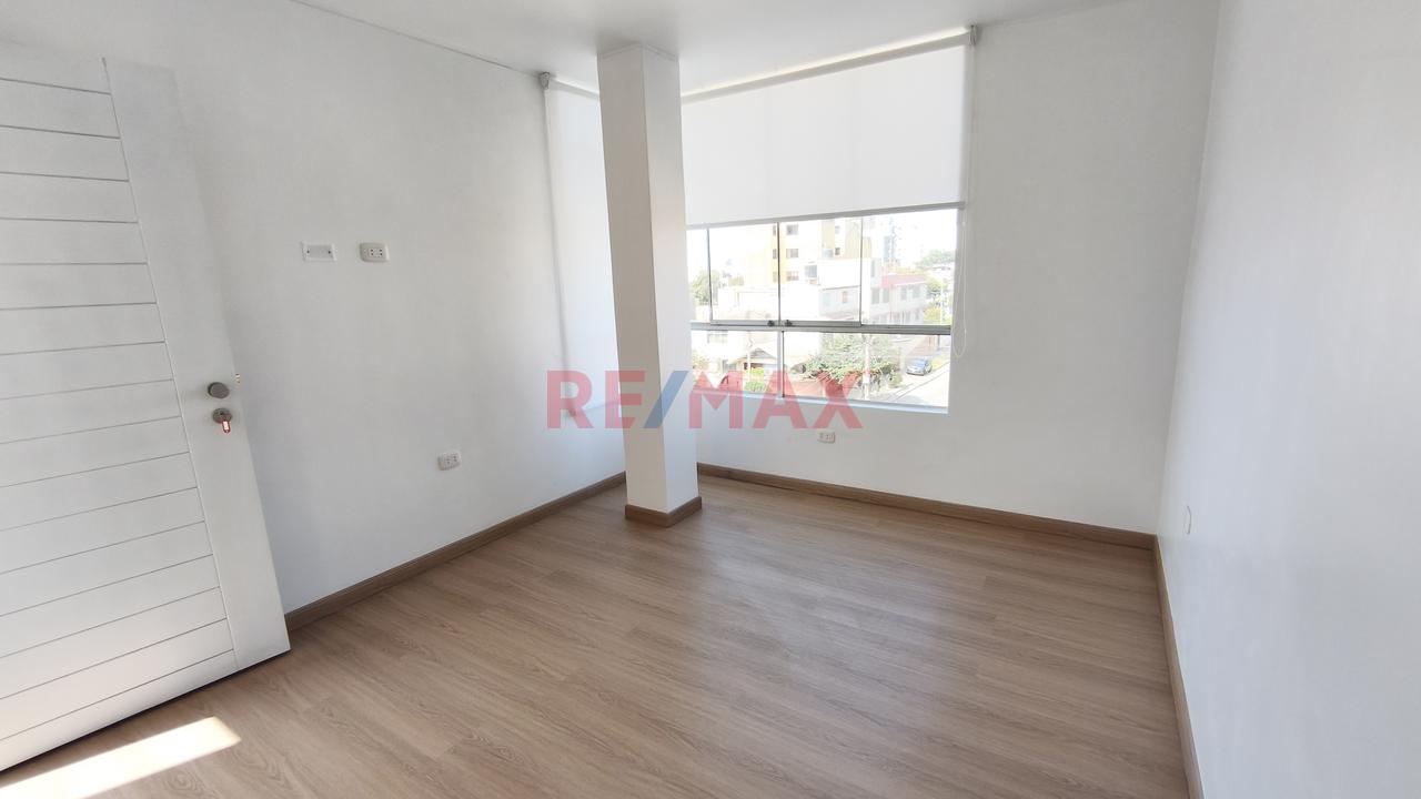 Lindo Departamento En San Miguel, Frente A Parque — foto 3
