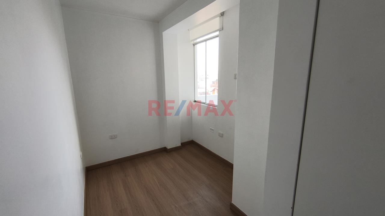 Lindo Departamento En San Miguel, Frente A Parque — foto 10