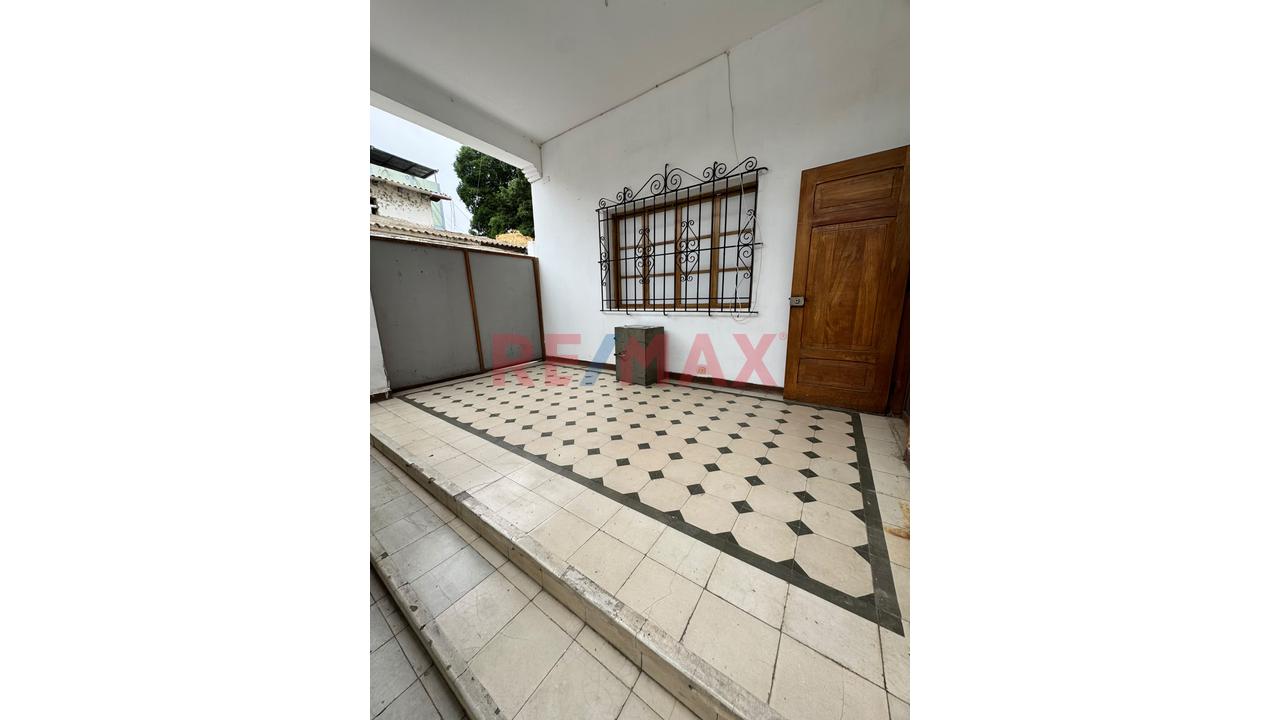 Casa de 8 dormitorios ubicado en Piura Casa de 8 dormitorios ubicado en Piura