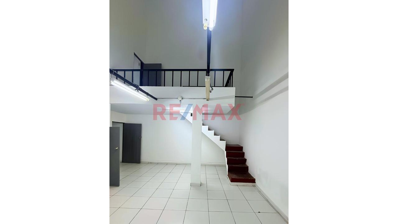 Se Alquila Local/ Casa Comercial Para Oficinas , Centro De Distribución,Restaurante,Etc - 10