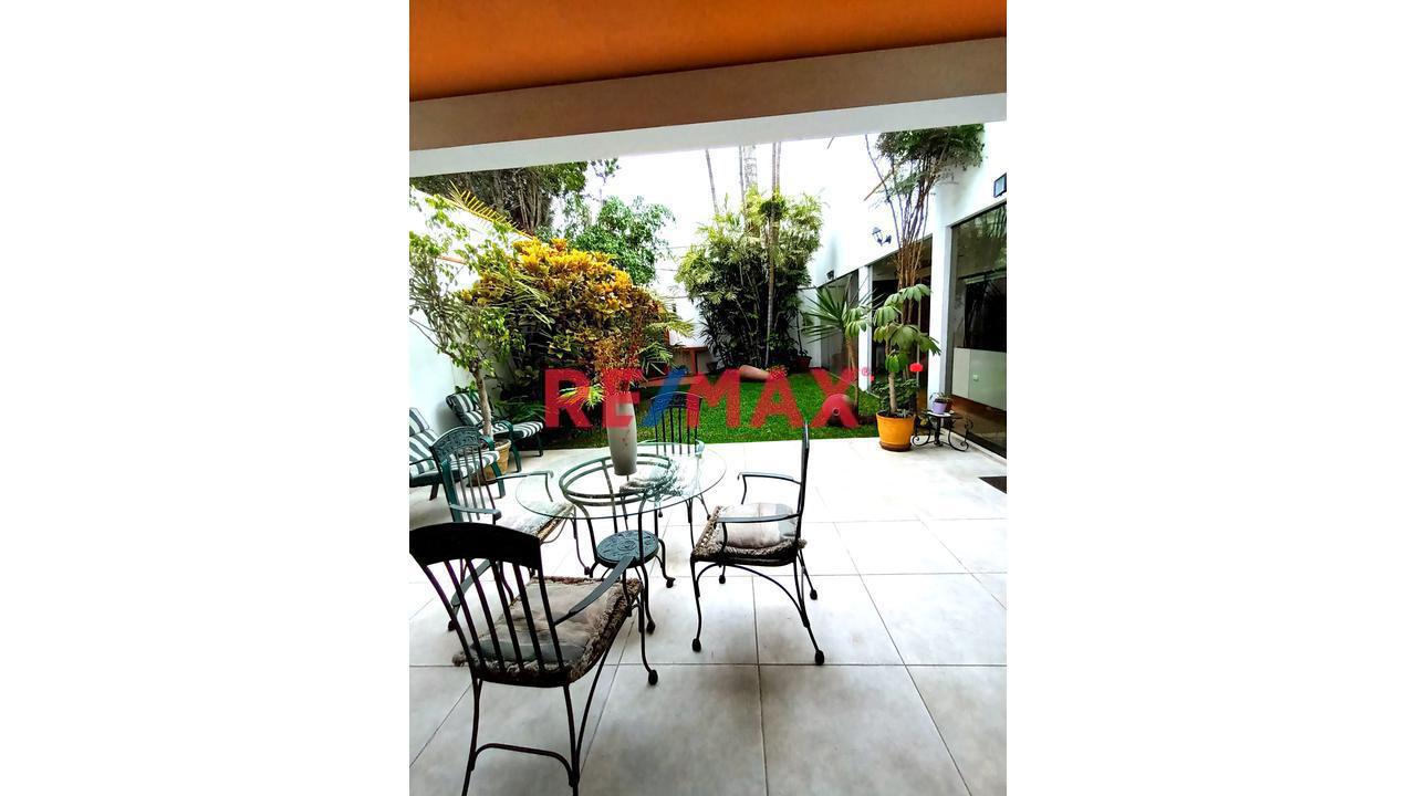 Vendo Departamento Todo El Primer Piso Con Terraza, Jardín Y Bbq Ensan Isidro