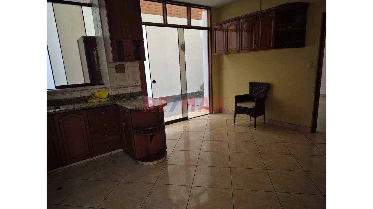 Se Alquila Hermosa Casa En La Molina 500 Mts - 4
